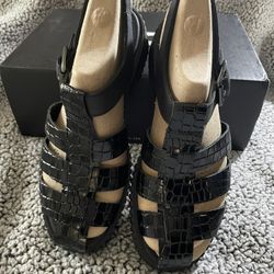 Sorel Black Croc-Patterned ONA Streetware Fisherman Mid Sandals