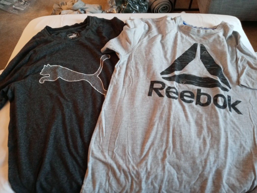 Mens t shirt bundle size small Puma Reebox