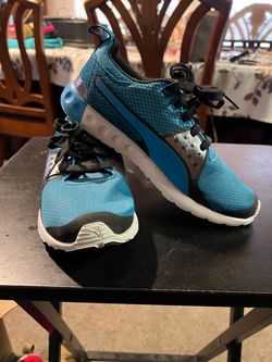 New unisex sneakers, size 7.5 brand PUMA