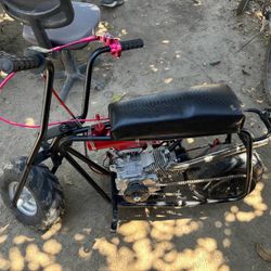 224cc mini bike shoot me an offer