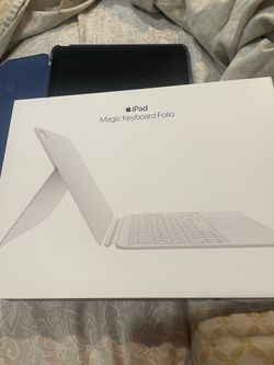 Apple iPad Magic Keyboard Folio