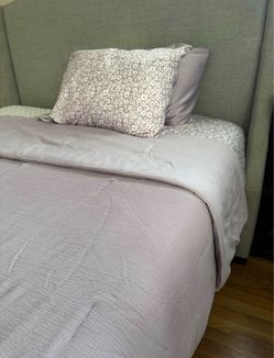 NEW Twin XL Lavender Bedding Set - Target