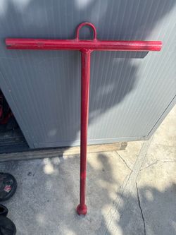 Red Steel T-Bar Water Meter Key