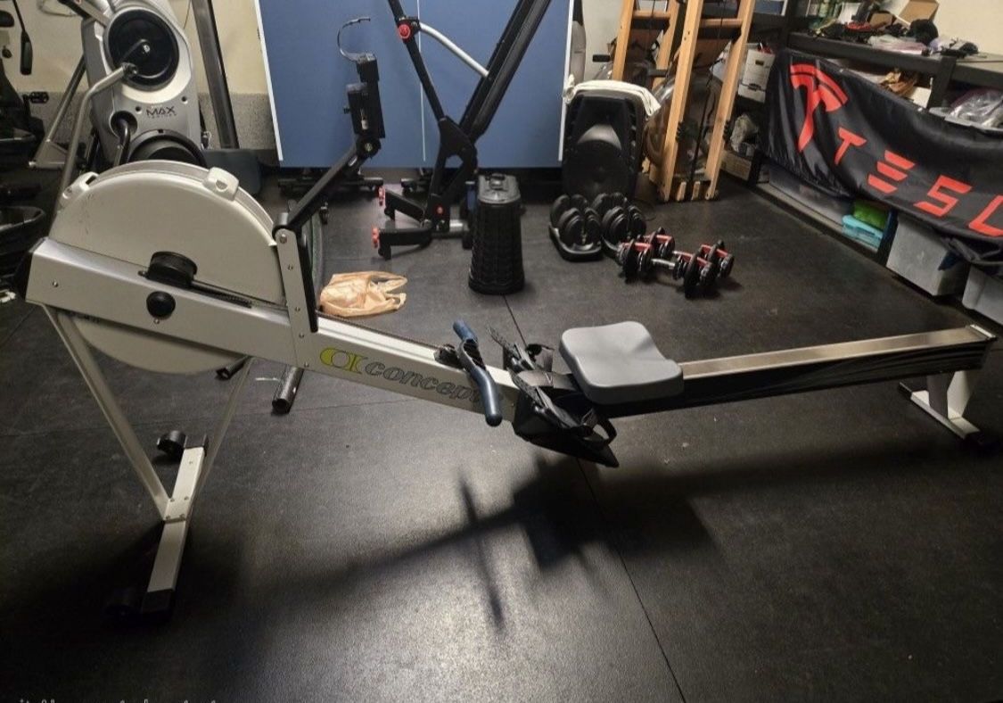 Concept 2 Model D PM5 Monitor Rower Rowerg Rowing Machine