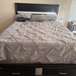 Queen bedroom set
