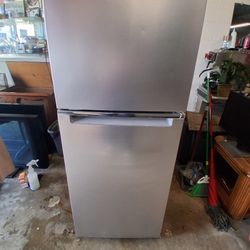 Whirlpool Refridgerator 