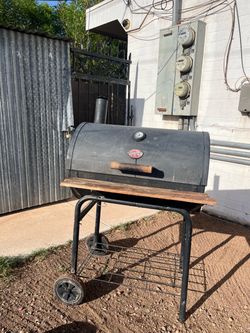 Smoker / Grill - Like New