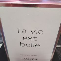 New Full Size (2.5 ounce) Sealed Lancome Parfum La Vie Est Belle!