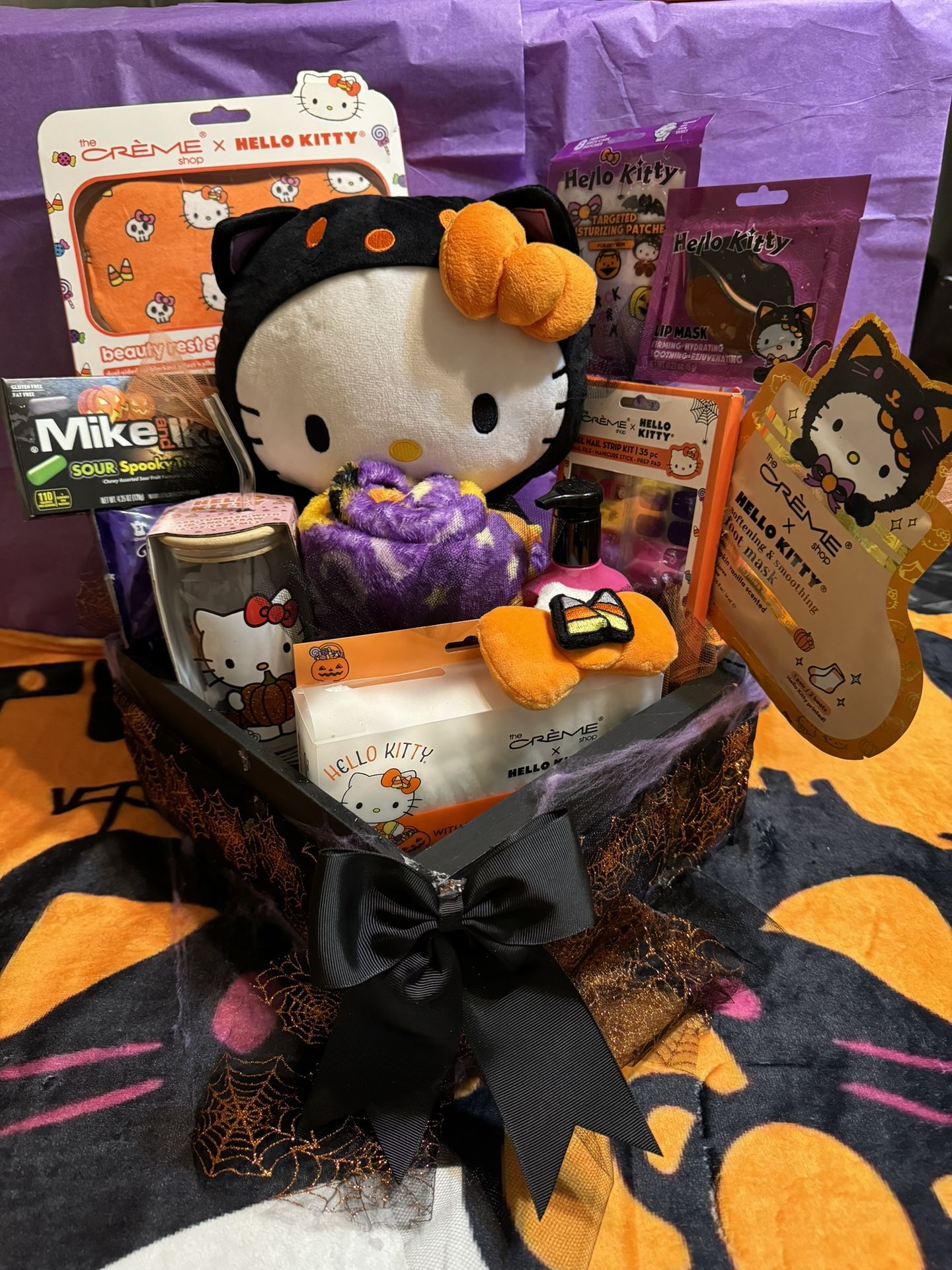 Hello Kitty Halloween Boo Basket Spa Edition