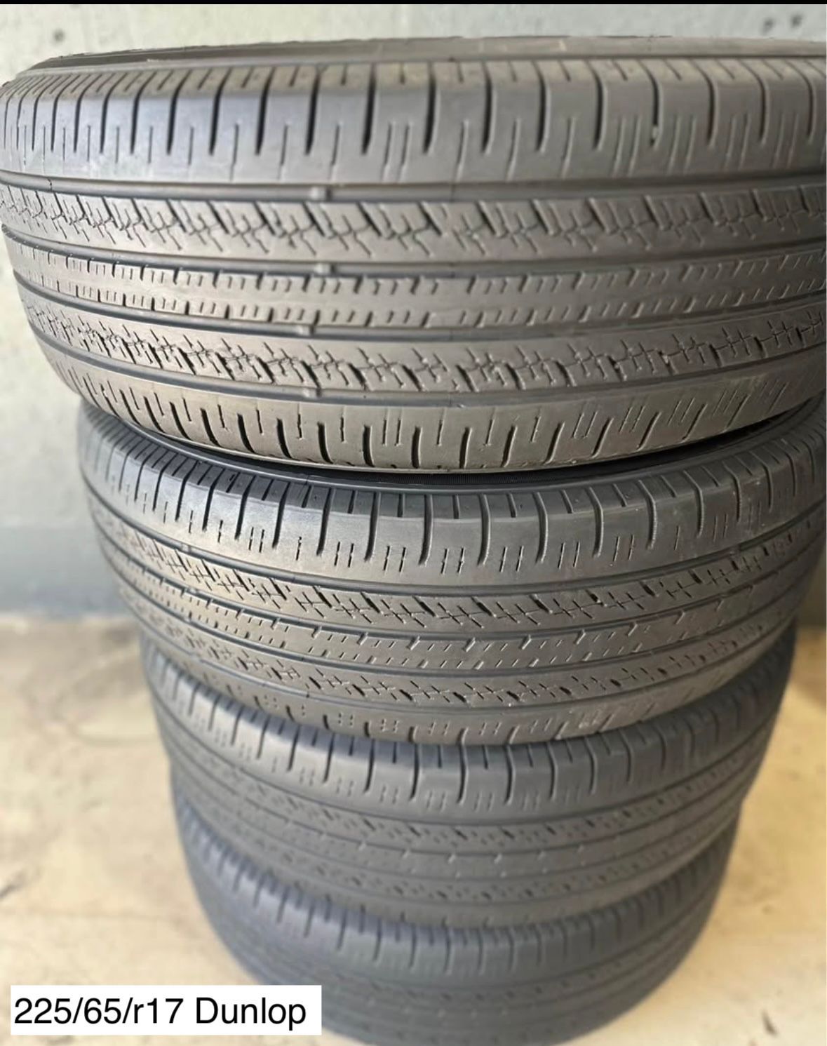 225/65/r17 Dunlop PT20 ALL FOUR (4) TIRES