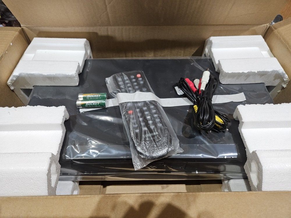 New DVD VCR Combo Player