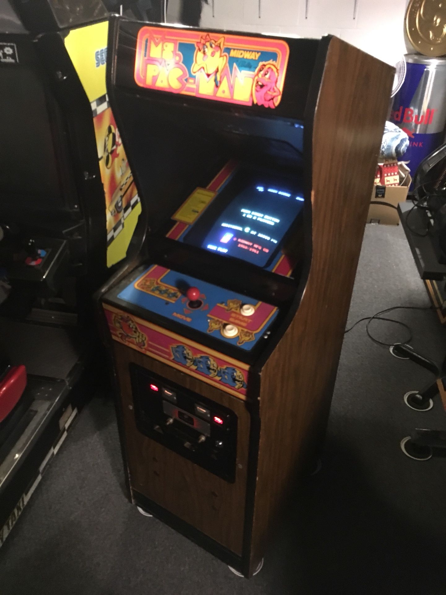 MS PACMAN CABARET/MINI ARCADE MACHINE! GAME ROOM MAN CAVE BAR PINBALL! MRS MISS PACMAN!