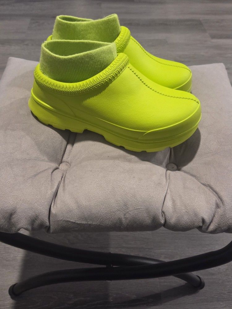 Ugg Tasman X