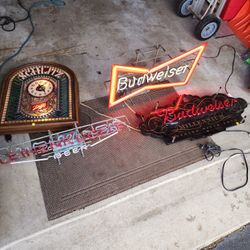 Bar Neon And Light Up Beer Signs