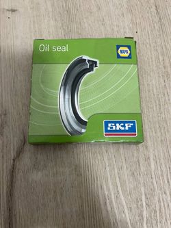 New Napa SKF 24017 Wheel Seal Oil Seal Lot Of 2 : Sealed In Box