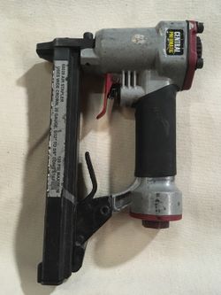 Central pneumatic stapler