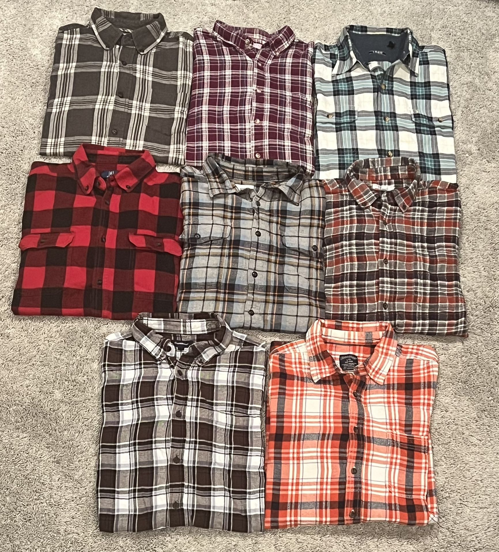 Lot of 28 Flannel Plaid Long Sleeve Button Down Shirts Men’s Size Medium in Great Condition!