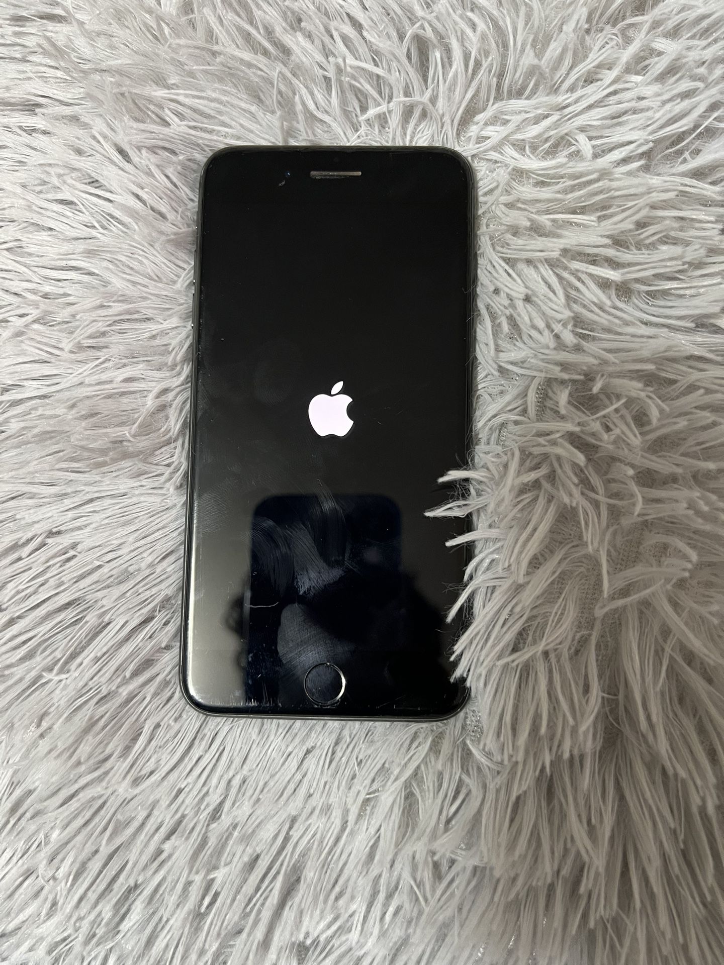 Phone 8 Plus 64gb Unlocked for any SIM card company