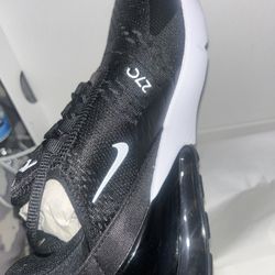 Nike Air 270