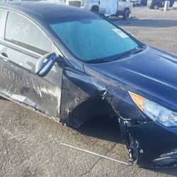 2014 Hyundai Sonata 2.0 Turbo For Parts 