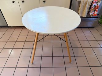 Mid-Century Modern Eames-Style Round Dining Table, White Top, Wood Legs - $50 OBO