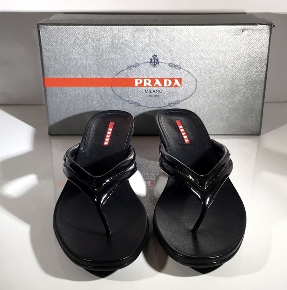 Women’s Prada sandal paid $620 great condition 100% authentic #3Y5823 Calzature Donna. Box not included. Black Leather Low Heel height approx. 2.25"