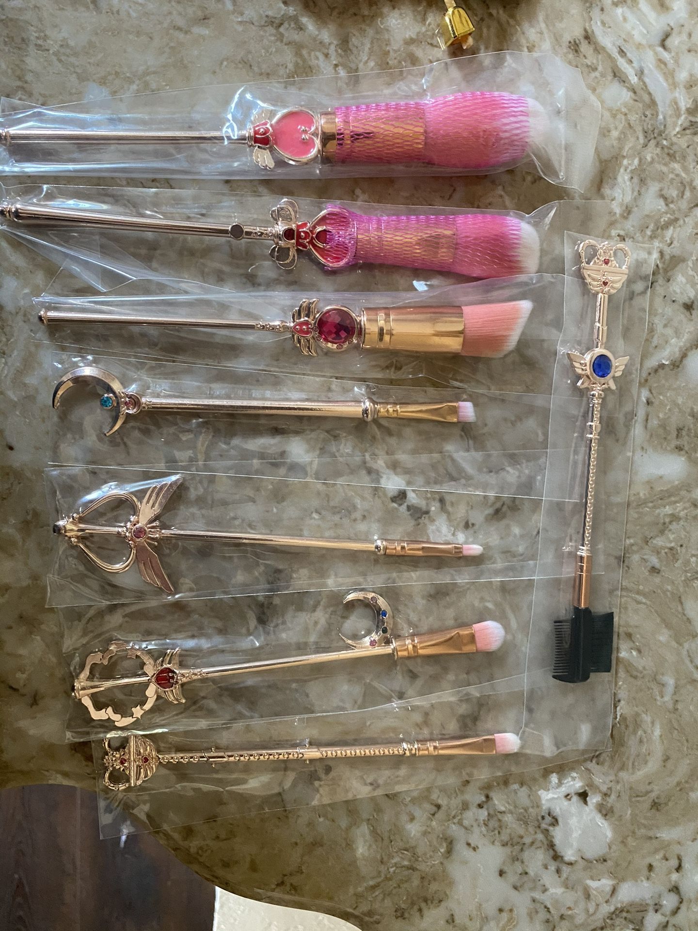 NEW MAKEUP BRUSHES 