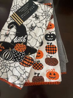 Halloween kitchen towels