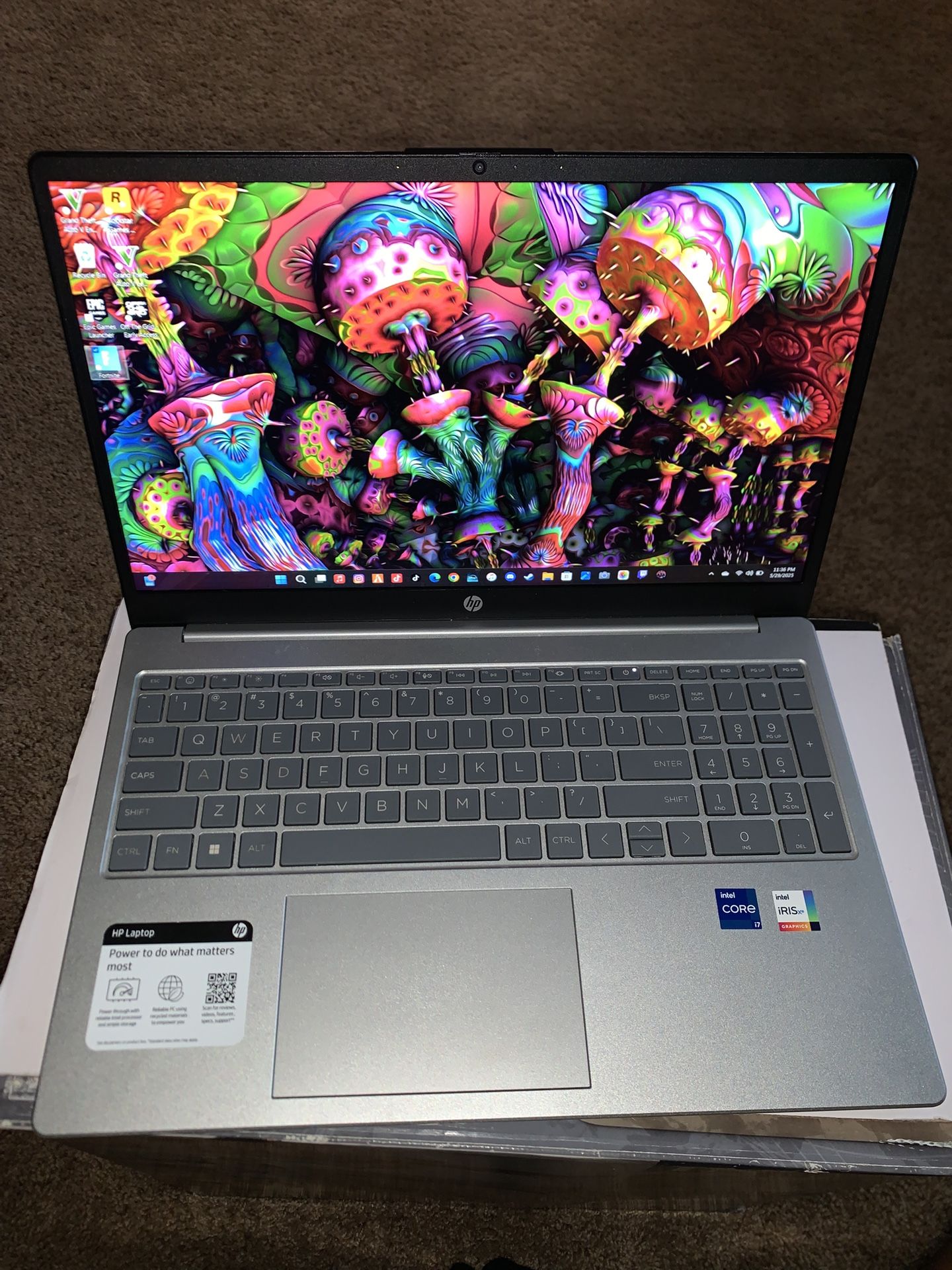 HP - 15.6" Full HD Touch-Screen Laptop - Intel Core i7 - 16GB Memory - 512GB SSD - Natural Silver