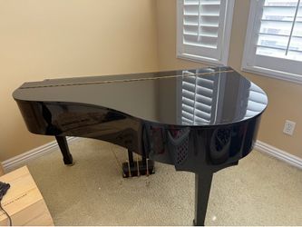 Suzuki piano