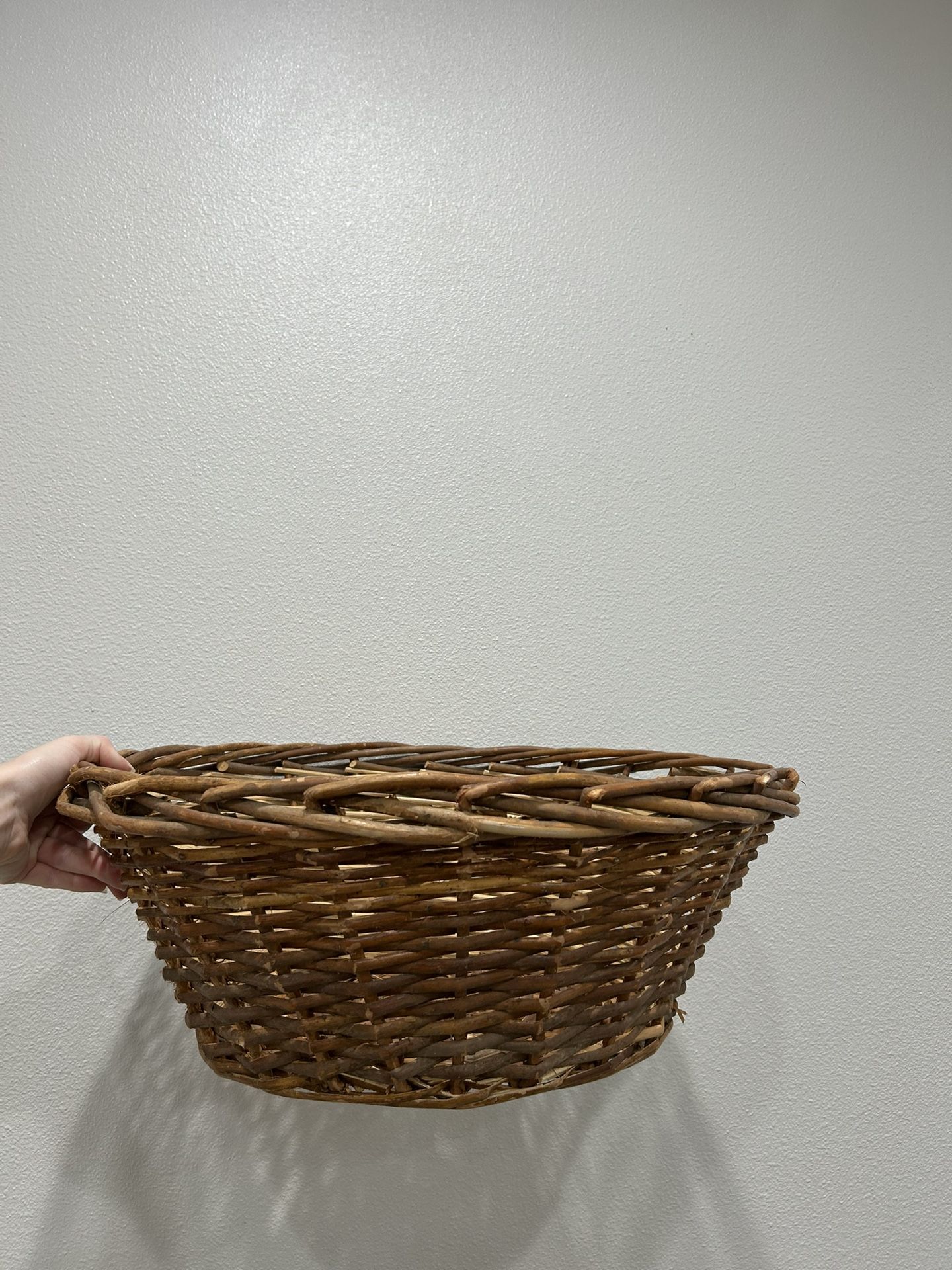 Decorative Wicker Woven Basket Multi-purposeful for Decor, etc