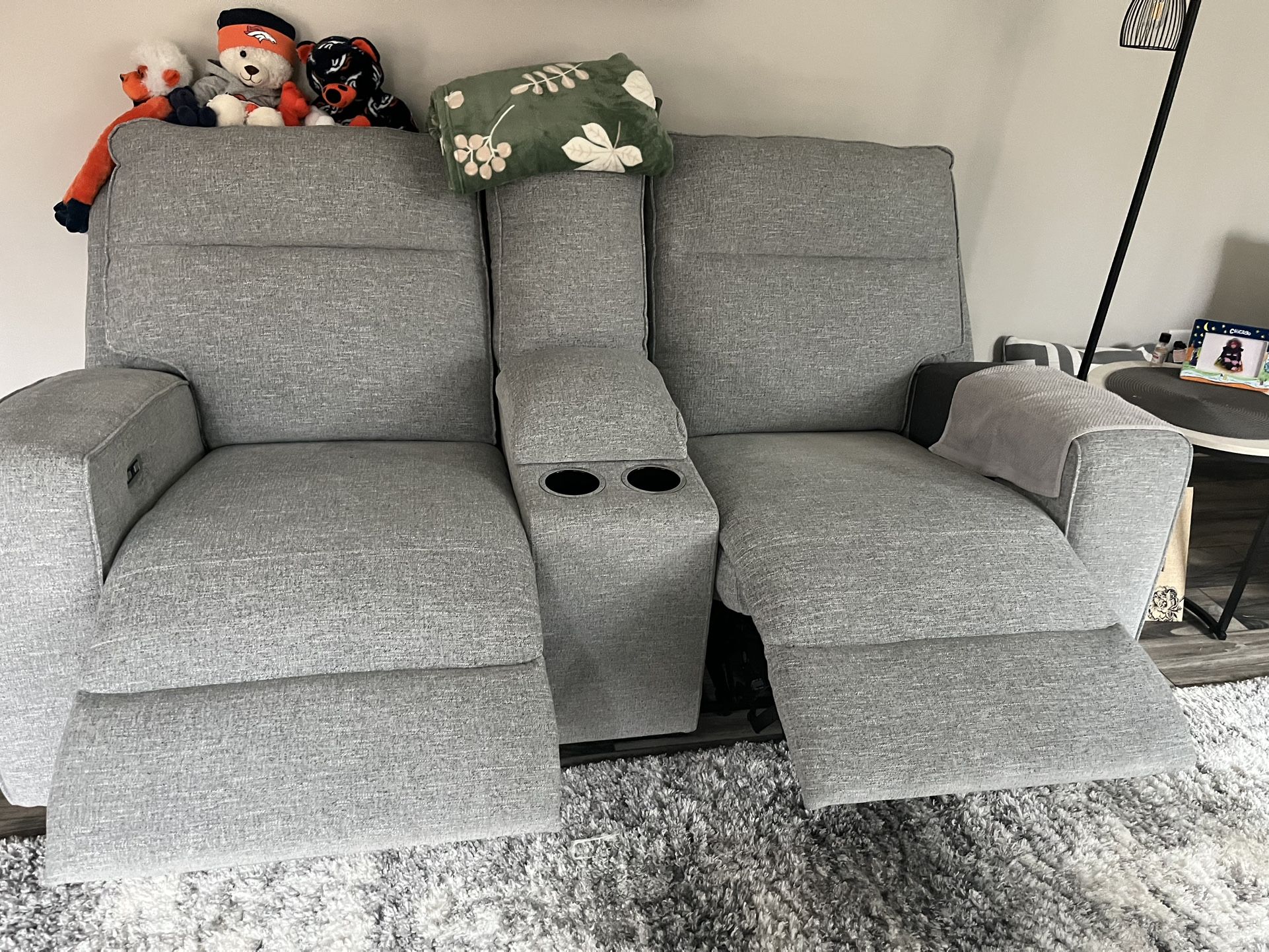 Power Reclining Love seat