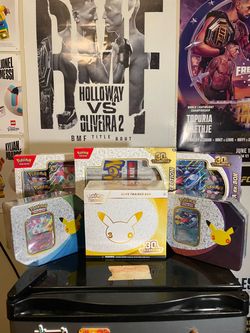 Pokemon TCG Celebrations Elite Trainer Box 30th Anniversary Collection Pikachu