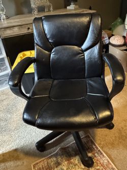 Leather Chair - Pick Up Only 