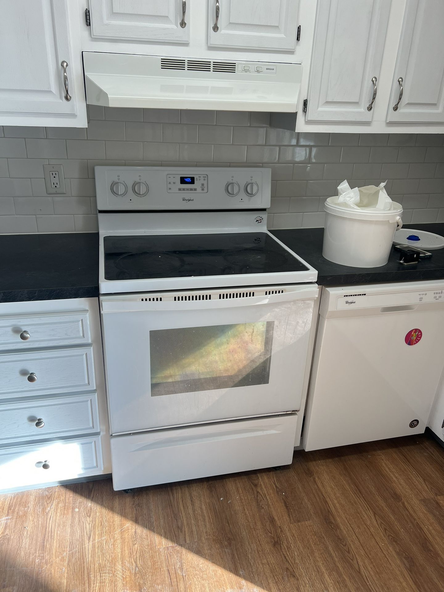 Whirlpool Electric Range