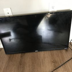 2 ‘32 Inch Roku TVs 