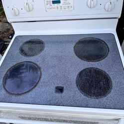 White Whirlpool Oven Range Stove Works Perfect
