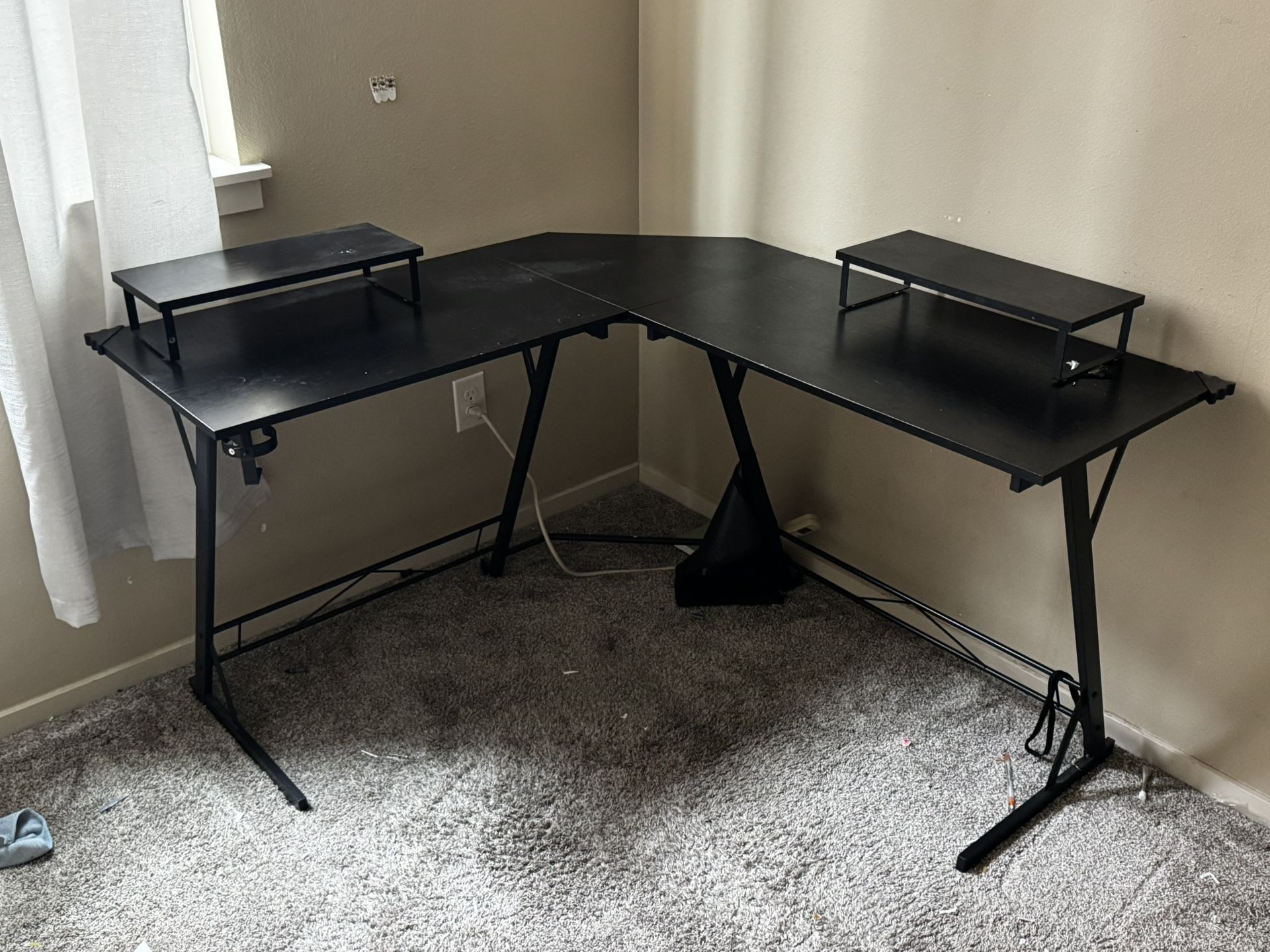 Gaming table