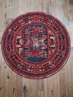 3' Round Rug $20
