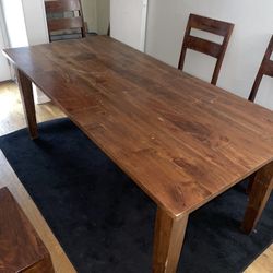 Beautiful mango wood table and chairs