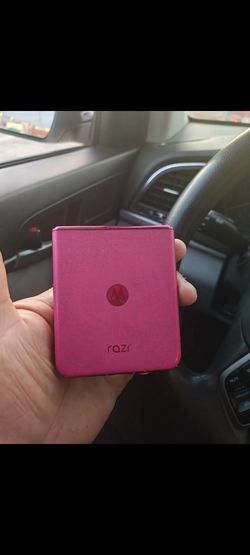 Motorola Rzar 2025 READ INFO (FOR PARTS)