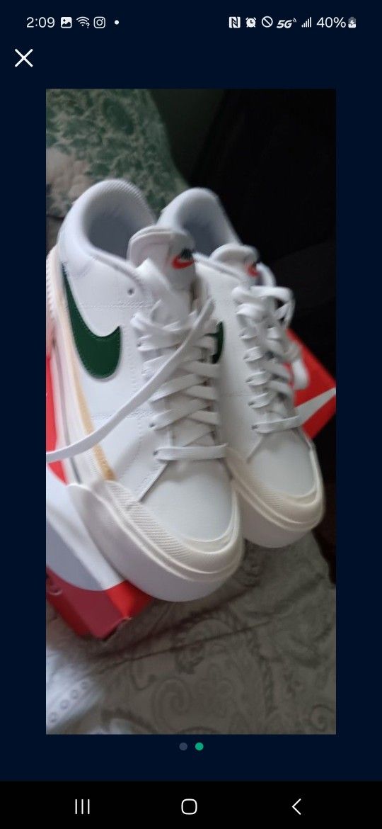 Nike Court Legacy Lift
Women's Shoes Size 8.5