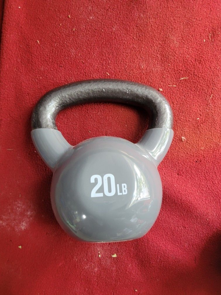 NEW. 20LB RUBBER COATED KETTLEBELL STEEL HANDLE 2 AVAILABLE
11525 S HALSTED dunkin donuts
25$ CASH ONLY AS IS
