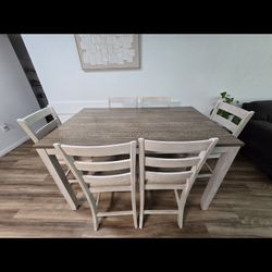 Dining Table De  Ashley Furniture 