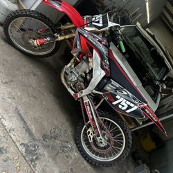 HONDA CRF450R Dirtbike