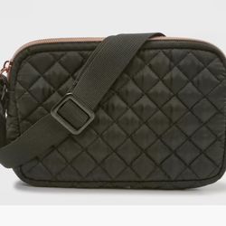New! Beautiful Quilted Crossbody Purse Bag Zippered - Black - Light Weight - Girls Women’s