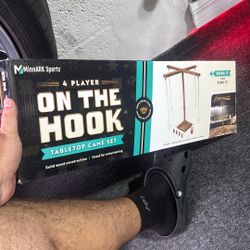 On The Hook Game 