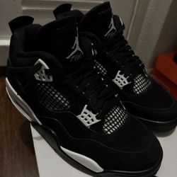 Jordan 4 White Thunders