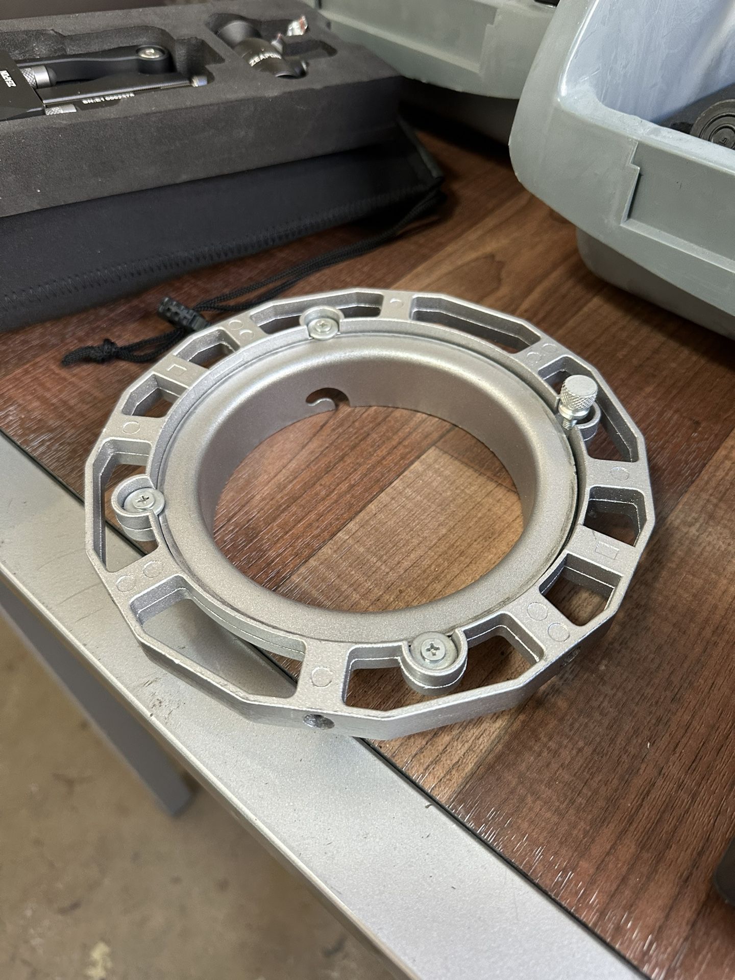 Octo Softbox Speed ring for Elinchrom for Sale in Orange, CA - OfferUp