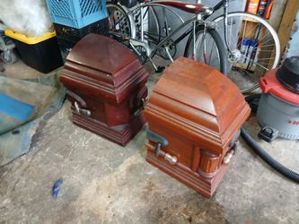 Halloween Real Deal Wooden Coffin Display Model Showroom Models Halloween